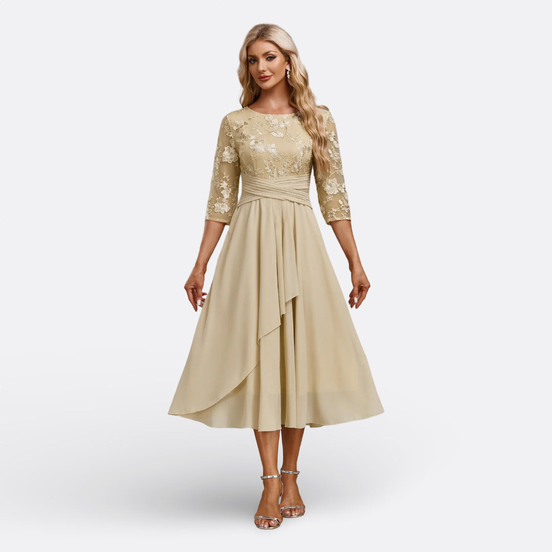 Bianca Rosa™ | Vestito in Pizzo con Maniche Corte